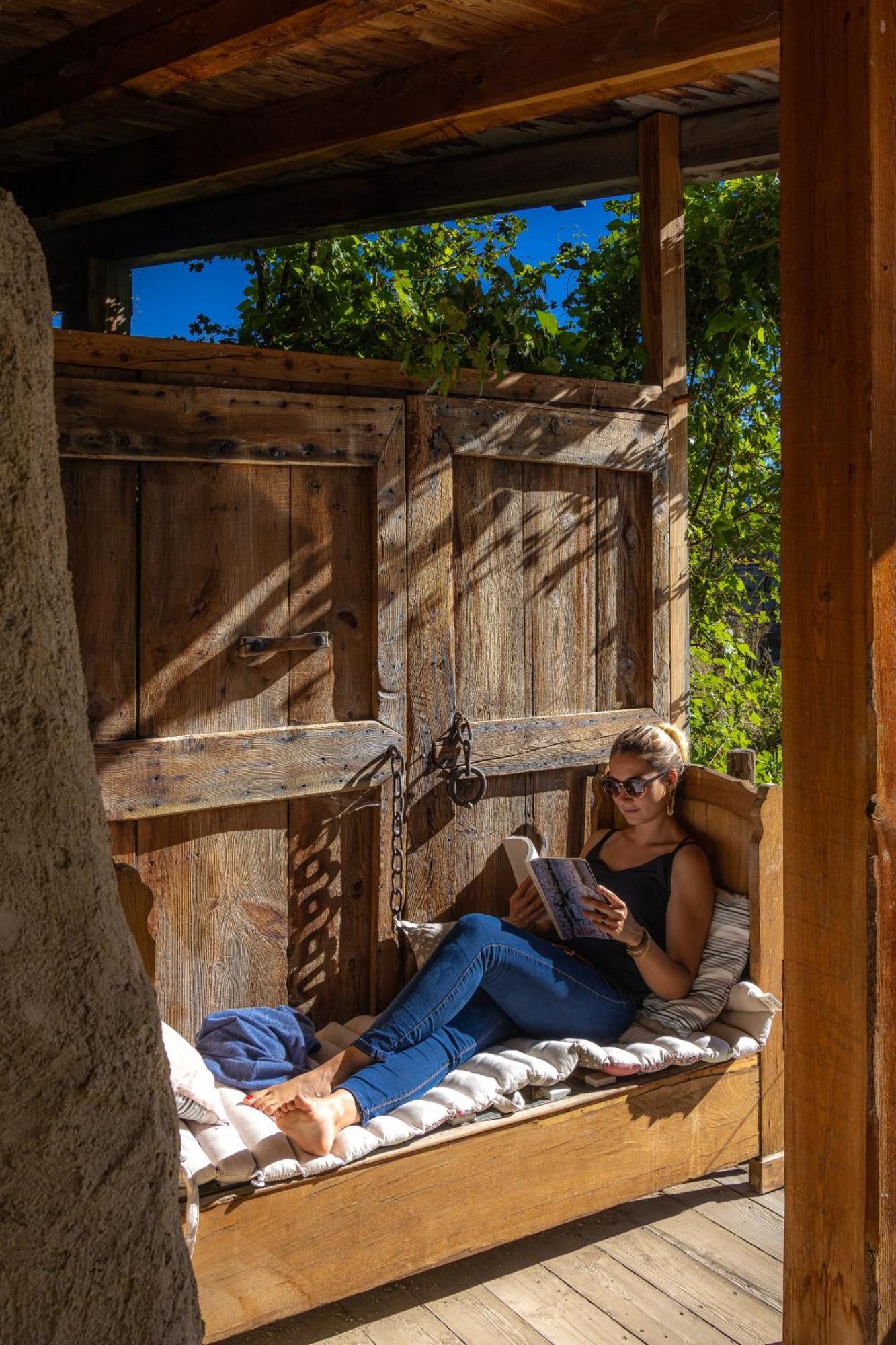 Bed and Breakfast La Ferme de Beauté Chateauroux-les-Alpes Esterno foto